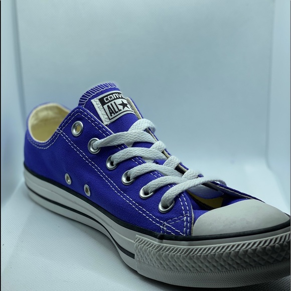Converse - Picture 2 of 2